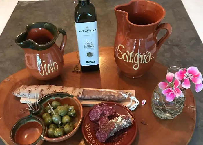 לינה וארוחת בוקר Great House For Two In