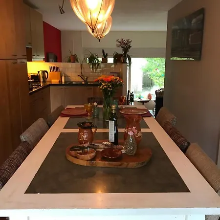 לינה וארוחת בוקר Great House For Two In 4*